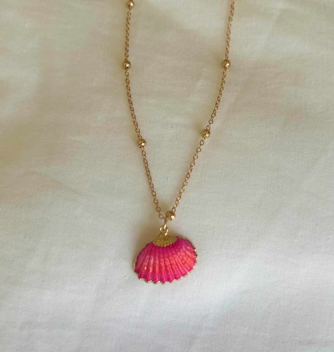 Vibrant Seashell Necklace - Beach Collection