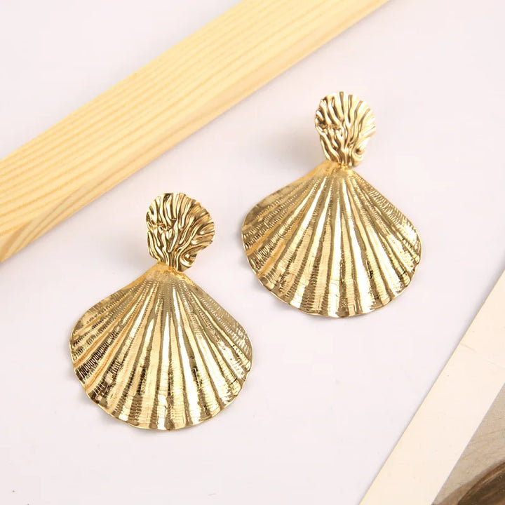 Coastal Gold Seashell Earrings - Beach Collection